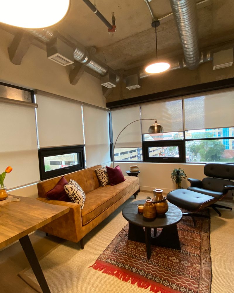 Living Rooms & Home Offices